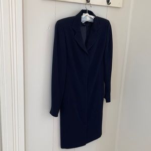 Classic dress in a crape fabric